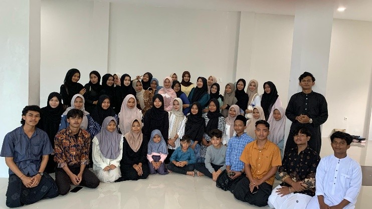 HIMASEAN UNIKI Gelar Kegiatan Bersama Anak Yatim