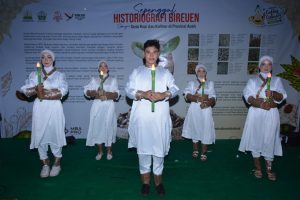 Mahasiswa Pendidikan Seni Pertunjukan Unjuk Kreativitas Lewat Tari “Penerang” di Bireuen Coffee and Culinary Festival 2024