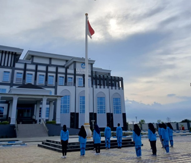 Semarak Merah Putih di LLDIKTI Aceh: Mahasiswa dan Dosen Pendidikan Seni Pertunjukan UNIKI Tampilkan Dedikasi Lewat Padus dan Paskibra